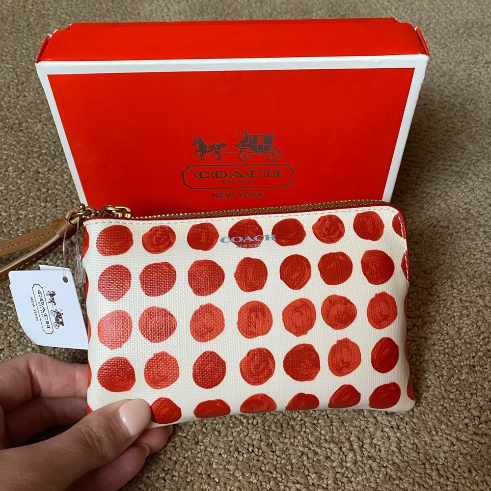 Coach Wristlet NWT - Picture 2 of 5